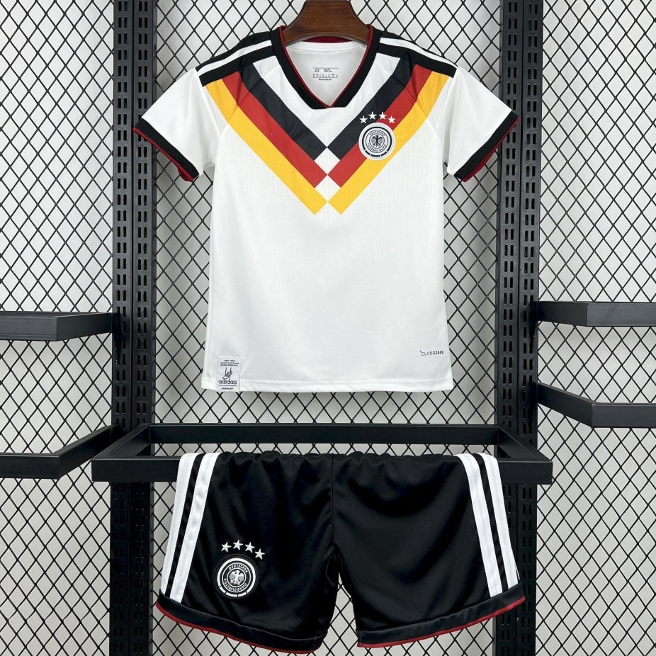 25/26 Ensemble Enfant Allemagne Domicile